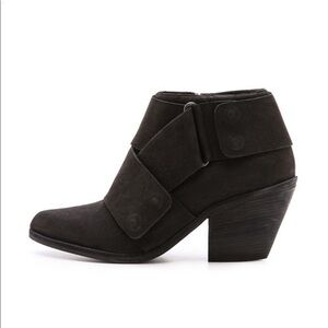 SALE: LD Tuttle black Wet ankle booties